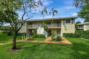 10 Westgate Lane 10d, Boynton Beach, FL 33436 Sold 05/29/25