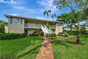 10 Westgate Lane 10d, Boynton Beach, FL 33436 Sold 05/29/25