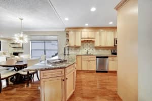 10 Westgate Lane 10d, Boynton Beach, FL 33436 Sold 05/29/25