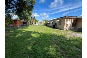 1010 S 7th Street, Fort Pierce, FL 34950 Sold 10/15/24