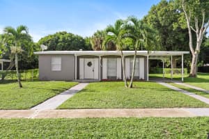 110 SE El Sito Court, Port Saint Lucie, FL 34983 Sold 12/11/24