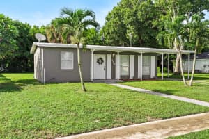 110 SE El Sito Court, Port Saint Lucie, FL 34983 Sold 12/11/24