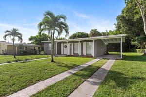 110 SE El Sito Court, Port Saint Lucie, FL 34983 Sold 12/11/24