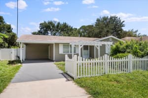 421 Oak Street, Sebastian, FL 32958 Sold 12/30/24