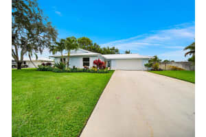 8652 SE Sandcastle Circle, Hobe Sound, FL 33455 Sold 10/22/24