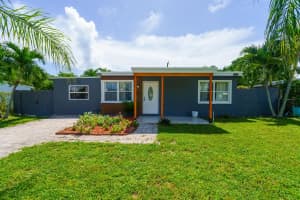 400 Tulip Tree Drive, Lake Worth, FL 33462 Sold 10/31/24