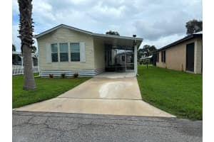 33 Flamenco Way, Port Saint Lucie, FL 34952 Sold 10/01/24