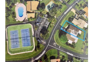 5304 Mirror Lakes Boulevard, Boynton Beach, FL 33472 Sold 11/12/24