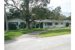 4050 Greenwood Drive, Fort Pierce, FL 34982 Sold 07/18/25
