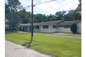 4050 Greenwood Drive, Fort Pierce, FL 34982 Sold 07/18/25