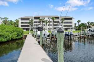 537 Oak Harbour Drive 537, Juno Beach, FL 33408 Sold 12/02/24
