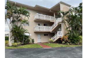 2687 N Garden Drive 201, Lake Worth