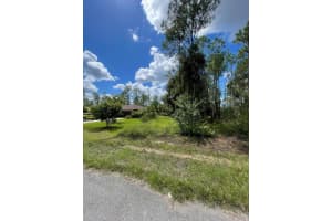 1315 Roosevelt Avenue, Lehigh Acres, FL 33972 Sold 01/28/25