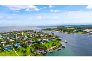 180 Beacon Lane, Jupiter Inlet Colony, FL 33469 Sold 03/10/25