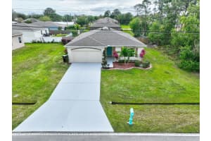 2562 SE Tiffany Avenue, Port Saint Lucie, FL 34952 Sold 12/03/24