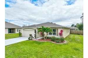 2562 SE Tiffany Avenue, Port Saint Lucie, FL 34952 Sold 12/03/24