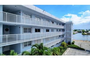 2018 S Federal Highway 305, Boynton Beach, FL 33435 Sold 04/08/25