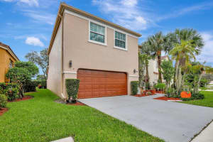325 NW 153rd Avenue, Pembroke Pines, FL 33028 - MLS#R11020164
