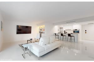 2860 S Ocean Boulevard 103, Palm Beach, FL 33480 Sold 10/04/24