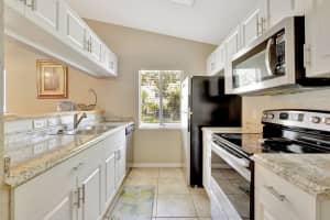 1206 16th Avenue SW, Vero Beach, FL 32962 Sold 10/28/24
