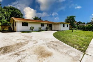 312 Baker Drive, West Palm Beach, FL 33409 Sold 11/20/24