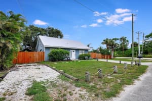 5520 SE Colee Avenue, Stuart, FL 34997 Sold 10/25/24