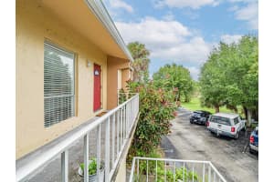 1555 14th Avenue 204, Vero Beach, FL 32960 Sold 10/03/24