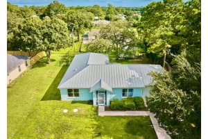 6604 Santa Clara Boulevard, Fort Pierce, FL 34951 Sold 10/31/24