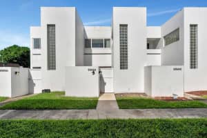 5060 Elmhurst Road B, West Palm Beach, FL 33417 Sold 10/11/24