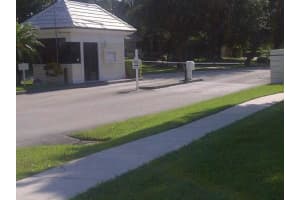 3636 Whitehall Drive 402, West Palm Beach, FL 33401 Sold 12/02/24