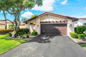5565 Lakeview Mews Drive, Boynton Beach, FL 33437 Sold 01/09/25