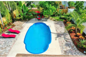 702 W Bloxham Street, Lantana, FL 33462 Sold 11/27/24