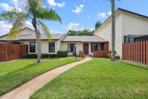 7954 SE Villa Circle, Hobe Sound, FL 33455 Sold 03/03/25