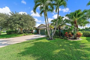 6854 SE Bunker Hill Drive, Hobe Sound, FL 33455 Sold 11/14/24