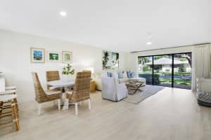 702 Club Drive, Palm Beach Gardens, FL 33418 Sold 10/07/24