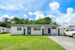 2139 NE 1st Street, Boynton Beach, FL 33435 Sold 10/07/24
