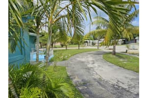 301 Silver Beach Road, Riviera Beach, FL 33403 Sold 02/14/25