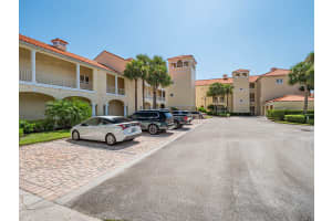 5060 Harmony Circle 105, Vero Beach, FL 32967 - MLS#R11021297