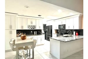 3002 Waterview Circle, Palm Springs, FL 33461 Sold 04/16/25