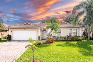 596 NW Waverly Circle, Port Saint Lucie, FL 34983 Sold 02/24/25