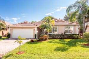 596 NW Waverly Circle, Port Saint Lucie, FL 34983 Sold 02/24/25
