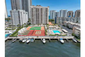 1865 S Ocean Drive 3m, Hallandale Beach, FL 33009 Sold 01/03/25