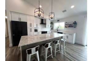 18284 NW 260th Street, Okeechobee, FL 34972 Sold 04/03/25