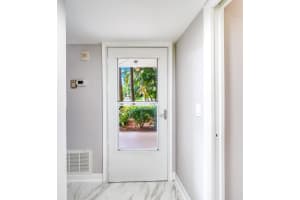 3951 Via Poinciana 113, Lake Worth, FL 33467 Sold 12/20/24