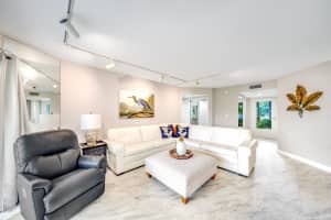 3951 Via Poinciana 113, Lake Worth, FL 33467 Sold 12/20/24