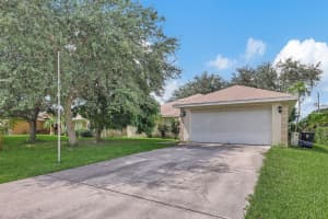 1658 SE Harp Lane, Port Saint Lucie, FL 34983 Sold 10/25/24
