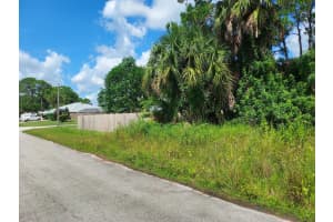533 Dando Street SW, Palm Bay, FL 32908 Sold 12/20/24