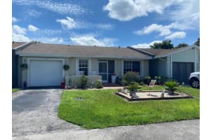 400 Lakewood Circle D, Margate, FL 33063 Sold 11/14/24