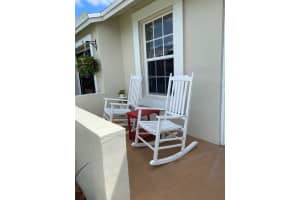 400 Lakewood Circle D, Margate, FL 33063 Sold 11/14/24