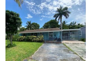 4344 Pine Street, West Palm Beach, FL 33406 Sold 11/27/24